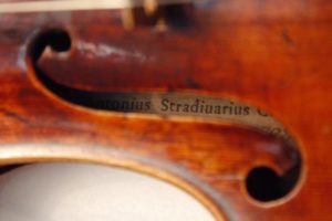 stradiVARIUS